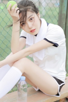 《年轻女教师》在线